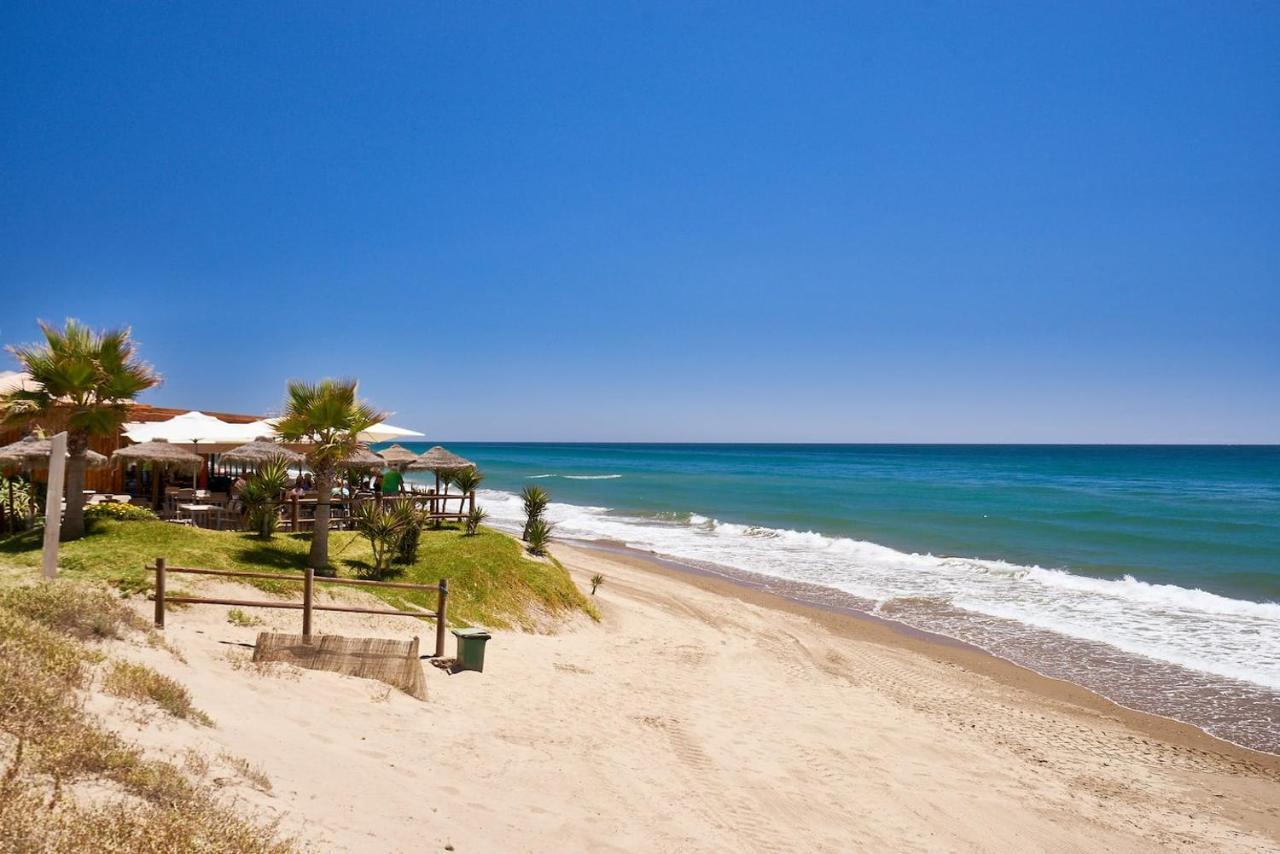Oleholidays 226 Romana Playa Primera Linea De Mar Apartment Marbella